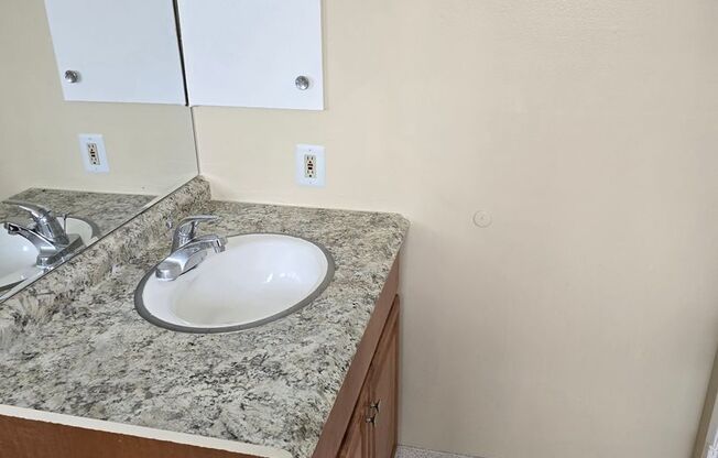 1 bed, 1 bath, $1,895