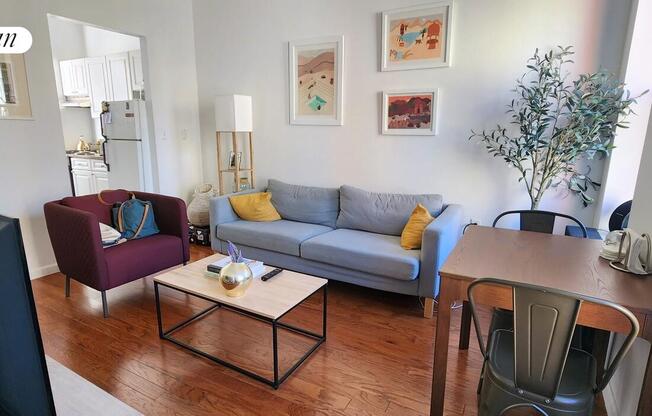 301 W 21 ST