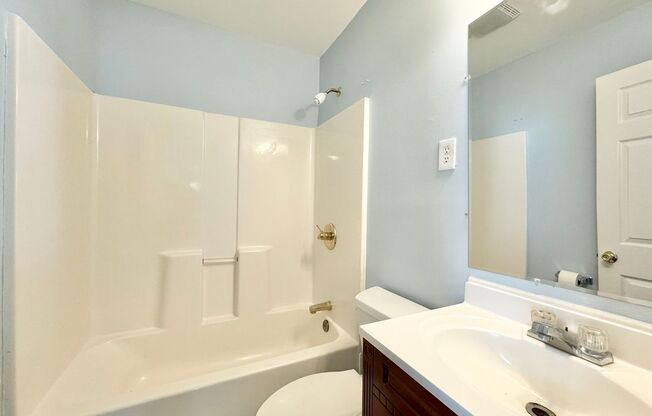 Adorable 3 Bedroom with Fresh Paint & New Flooring