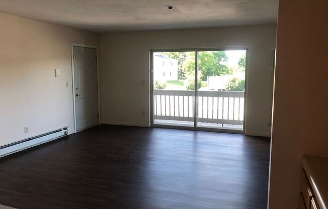 2 beds, 1.5 baths, 850 sqft, $1,450, Unit 5781 #1