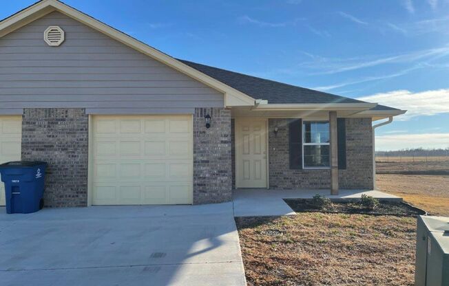 500 off your move in before June 1st !  55+ Community!  All appliances and lawn care  included!