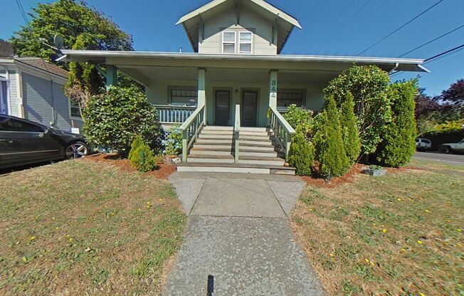 3 Bedroom 4-Plex ~ Close to Campus