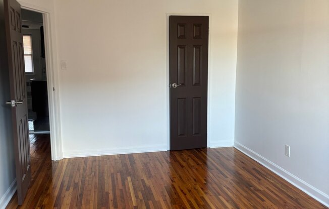 1321 BLAKE AVE