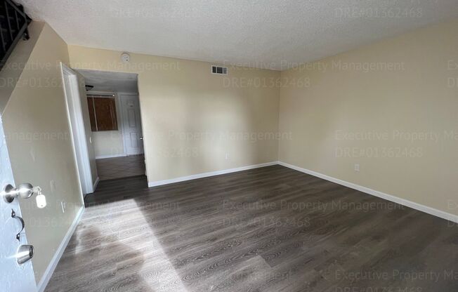 2909 S. Chester Ave