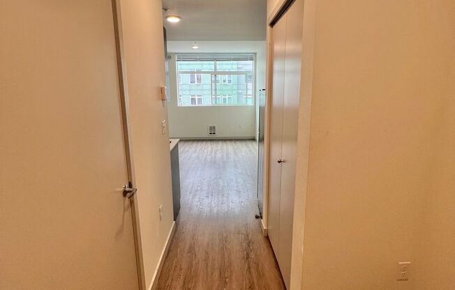 Studio, 1 bath, 313 sqft, $1,095, Unit 403 MFTE