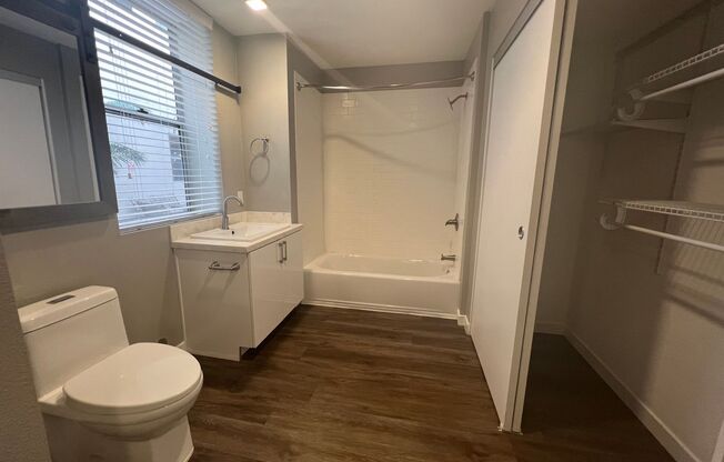 Studio, 1 bath, 188 sqft, $1,900, Unit 435-108