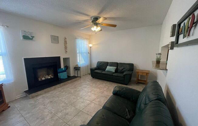 2 beds, 2 baths, $2,100