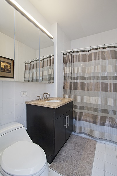 2 beds, 2 baths, 1,280 sqft, $9,500, Unit 41D
