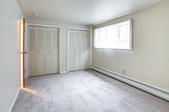 Sheridan Drive - One-bedroom, One-Bath Units - Two-bedroom, One-Bath Units â Tonawanda, New York  - Closet â Master â Extra Storage - Laundry Facilities â Electronic Thermostat - Air Conditioner - Ask