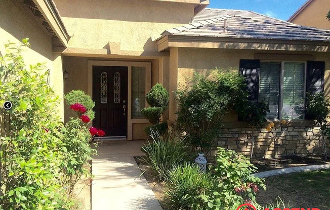 Spacious 3-Bedroom, 2-Bath Home with Fireplace!