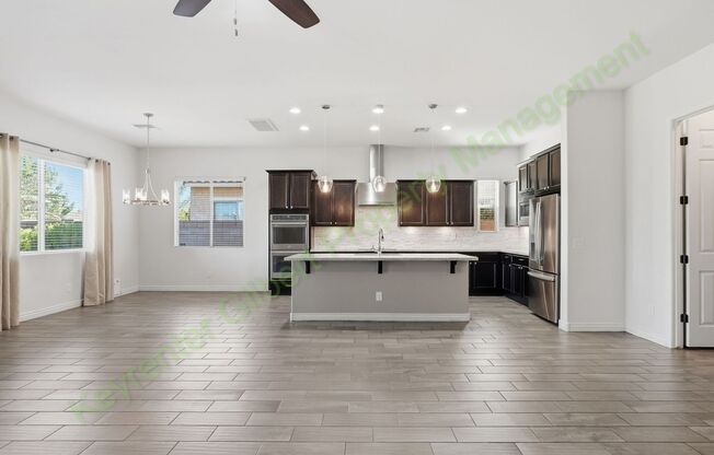 Beautiful Single-Story Gilbert Home on Premium Lot – 4 Bedrooms, Office & No Rear Neighbor!