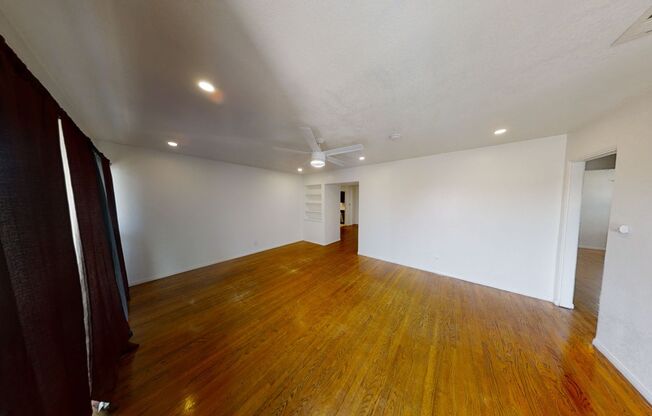 6BD/3BA, Renovated Backyard!