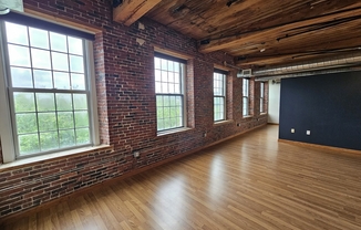 1 bed, 1 bath, 786 sqft, $2,000, Unit 110