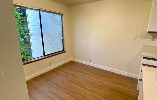 231 26 AVE E