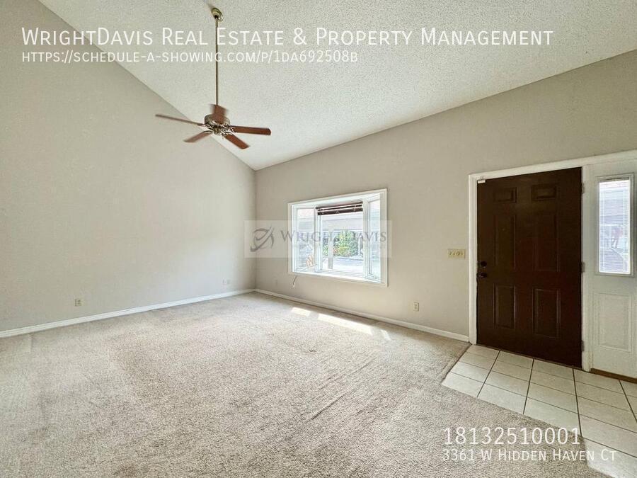 3361 W HIDDEN HVN CT