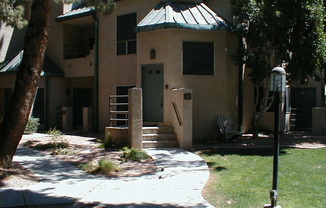 NICE CONDO IN DOWNTOWN PHOENIX