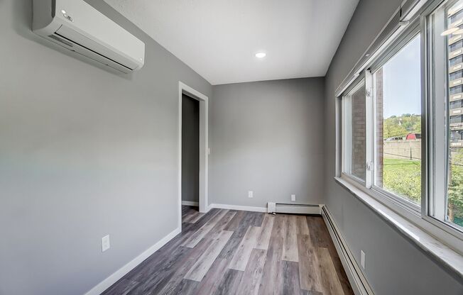 2 beds, 2 baths, 1,279 sqft, $1,975, Unit 601