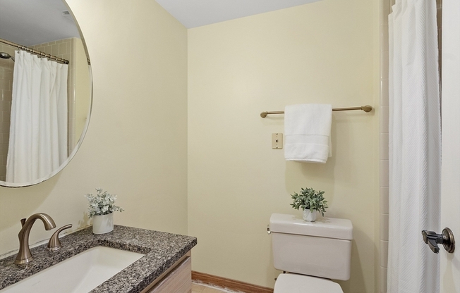 2 beds, 2 baths, 786 sqft, $2,800, Unit D108