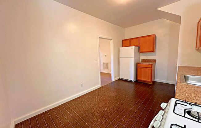 1 bed, 1 bath, $1,150, Unit #1