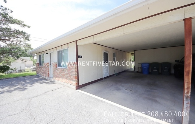 643 ROOSEVELT AVE