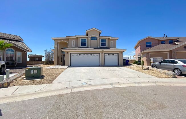 West El Paso LARGE 4 bed 3 Car Garage Home-VIEWS!