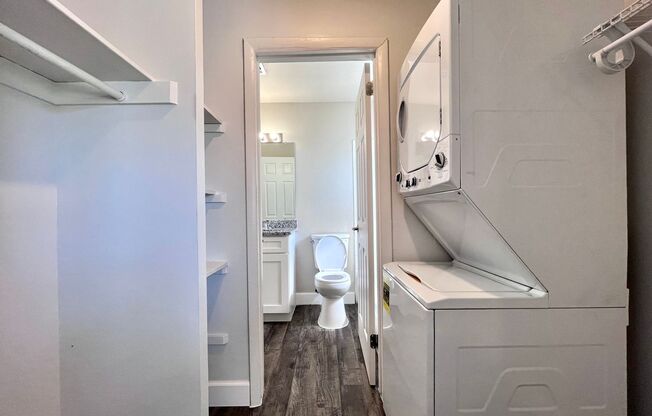 1 bed, 1 bath, 650 sqft, $1,549, Unit 14