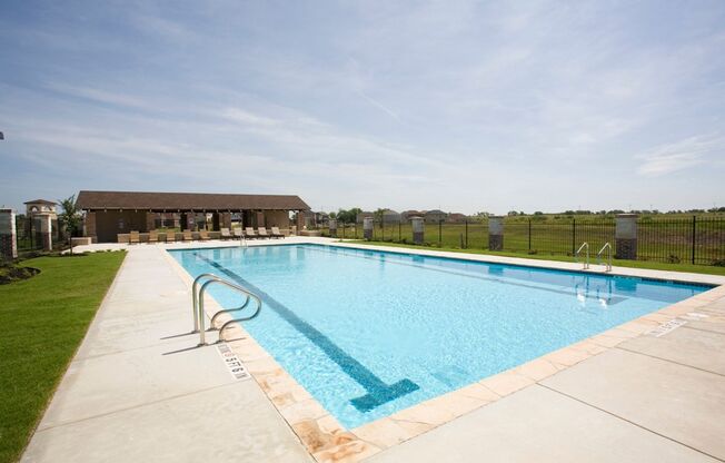 Beautiful, Spacious 3BR/2.5BA! Community Pool and Playground!