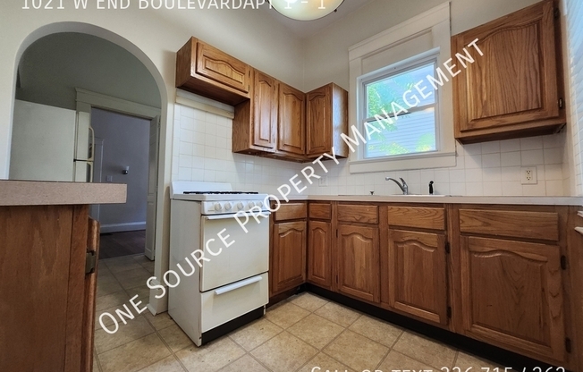 1021 W BOULEVARDAPT 1