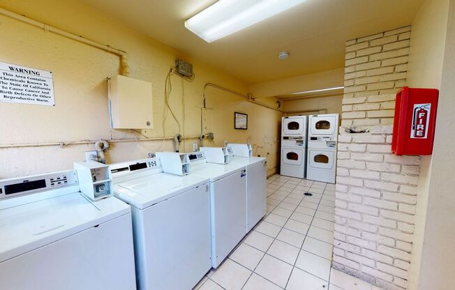 1 bed, 1 bath, 418 sqft, $1,650, Unit 14