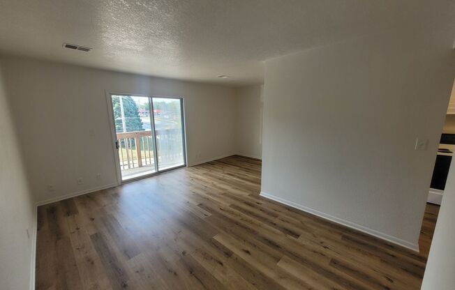 1 bed, 1 bath, $850, Unit 815-11