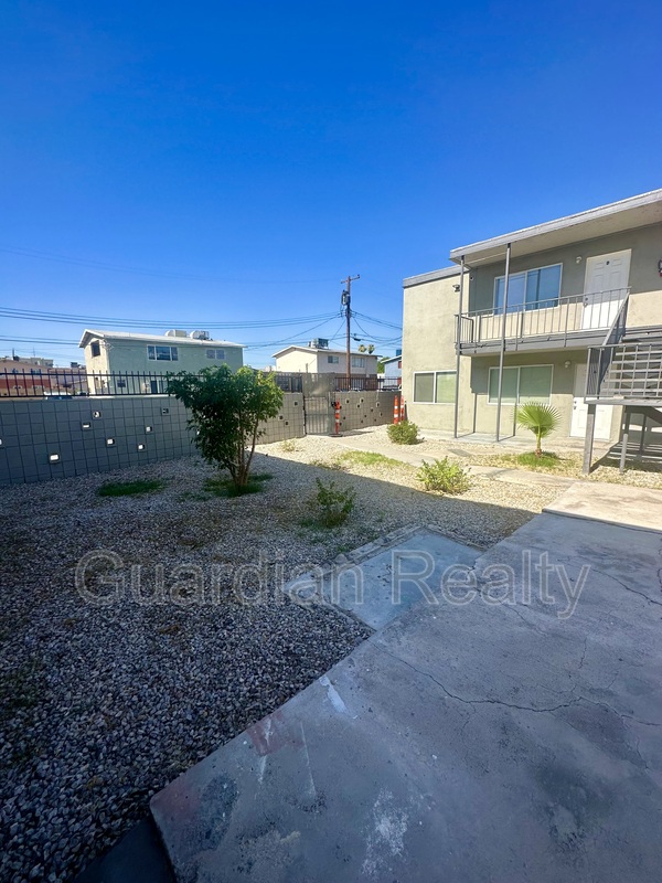 521 CALCATERRA CIR