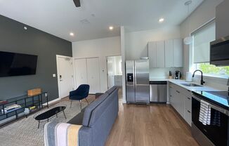 Studio, 1 bath, 546 sqft, $1,600, Unit 201