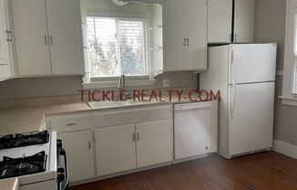 3 beds, 1 bath, $1,575, Unit 53 Morningside Park