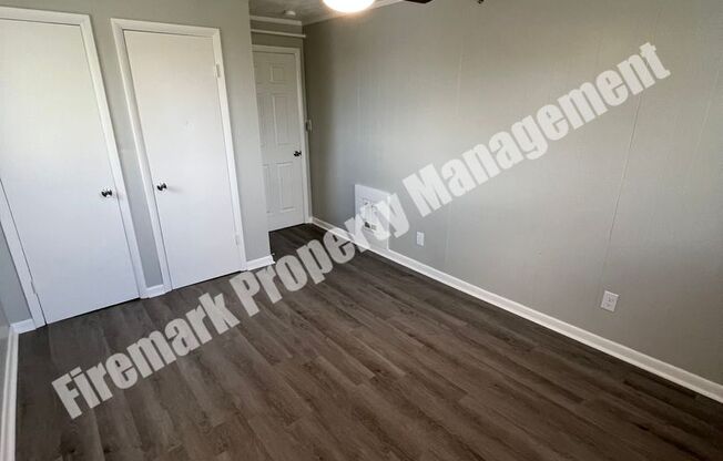 2 beds, 1 bath, $1,299, Unit 7