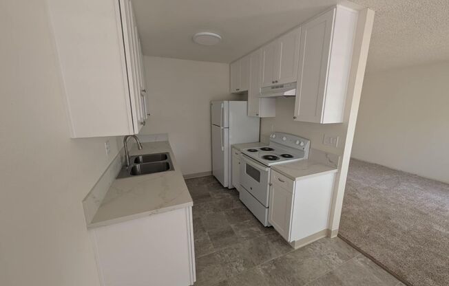 Menlo / Talmadge Villas