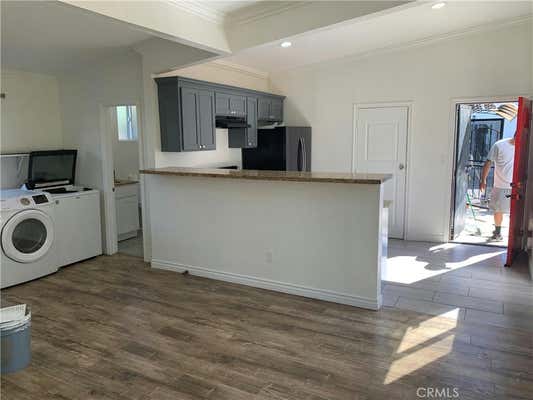 3 beds, 1 bath, 1,200 sqft, $3,100, Unit SUITE B