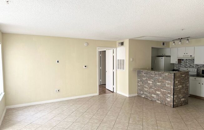 2 beds, 2 baths, $1,695