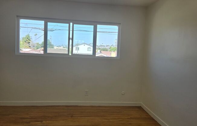 1 bed, 1.5 baths, 650 sqft, $2,425, Unit 4