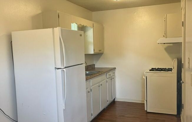 1 bed, 1 bath, $675, Unit 2