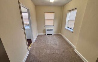 1 bed, 1 bath, 653 sqft, $950, Unit B82