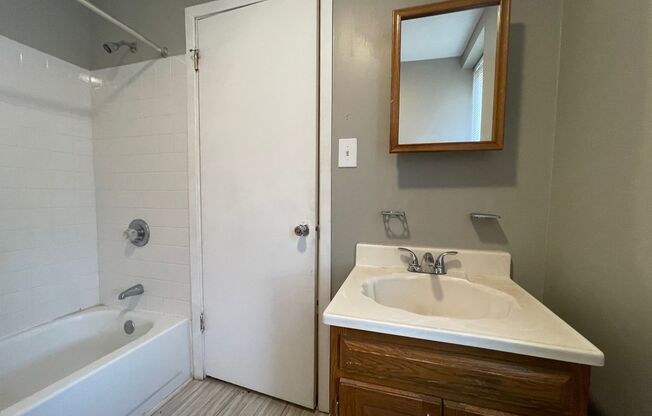 Freshly Renovated 2 Bedroom 1 Bath a block from Cooper Hospital in Lanning Square