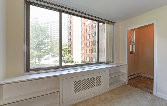 Studio, 1 bath, $1,495