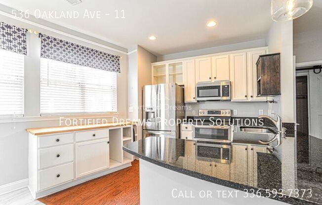 536 OAKLAND AVE