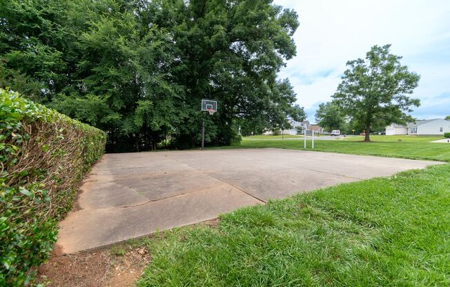Lovely home in Monroe!