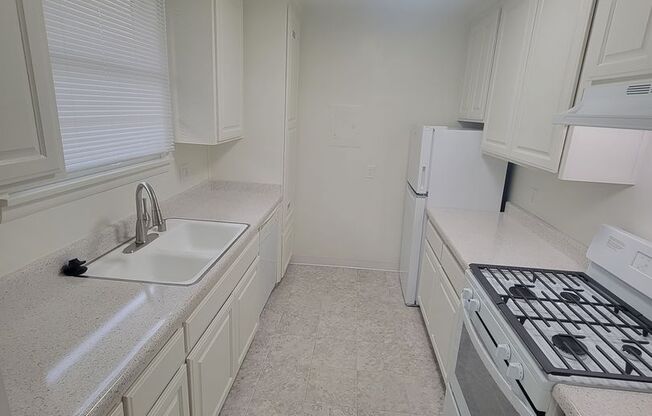 1 bed, 1 bath, 660 sqft, $2,025, Unit 5292A