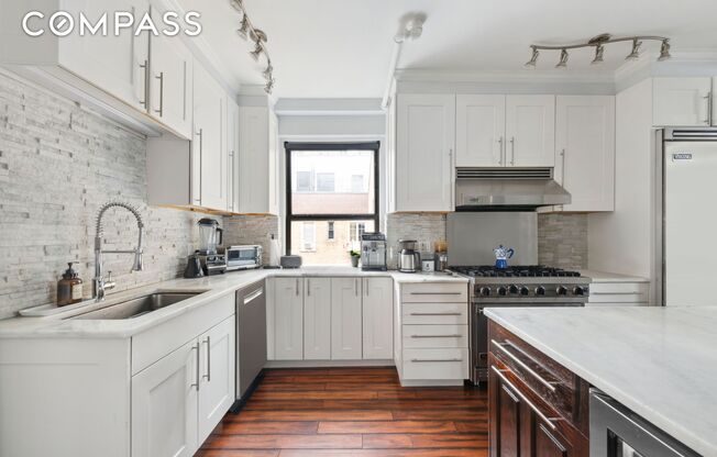 150 W 87 ST