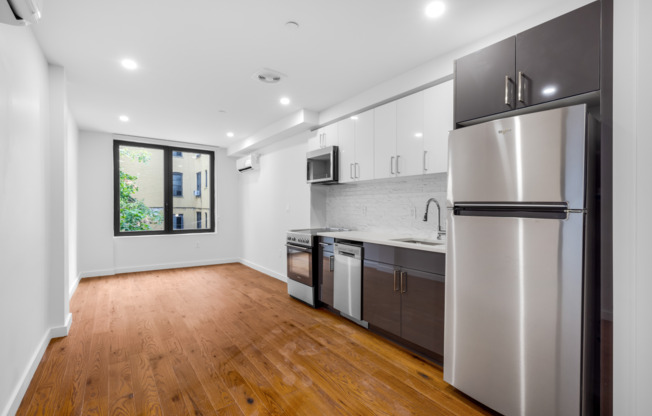 1 bed, 1 bath, $2,472, Unit 5A