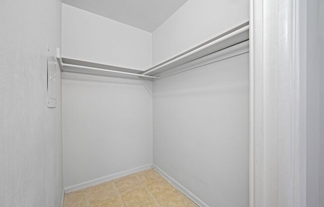 2 beds, 1.5 baths, 1,000 sqft, $1,345, Unit 50-07