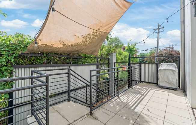 The Gallery Lofts, 2 Bedroom Condo minutes from Bank of America Stadium!