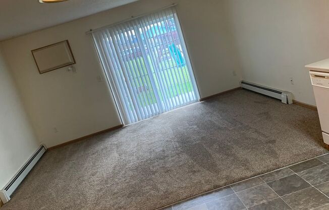 Studio, 1 bath, 600 sqft, $695, Unit 110
